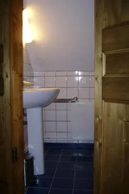 Salle de bains dans l'établissement Holiday Home Gite Sonneblüem un Pfefferminz by Interhome