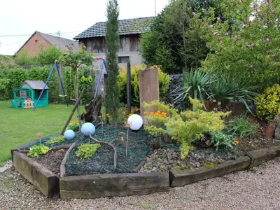 Jardin de l'établissement Holiday Home Ruhiges Ferienhaus mit Garten an der Weinstraße by Interhome