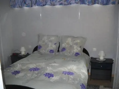 Un ou plusieurs lits dans un hébergement de l'établissement Apartment Wohnung am Rheinufer in Kunheim by Interhome