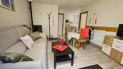Cuisine ou kitchenette dans l'établissement Maison avec terrain, proche du Ballon d'Alsace Gite des 2 lacs