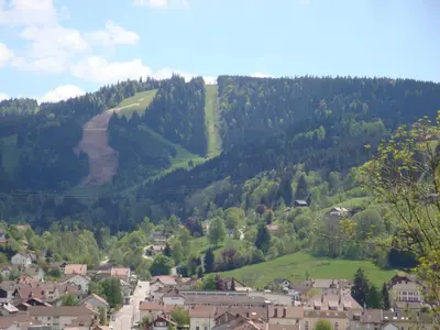 Vue générale sur la montagne ou vue sur la montagne depuis l'appartement