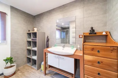 Salle de bains dans l'établissement Le Repos du Rhin - 20min de Mulhouse