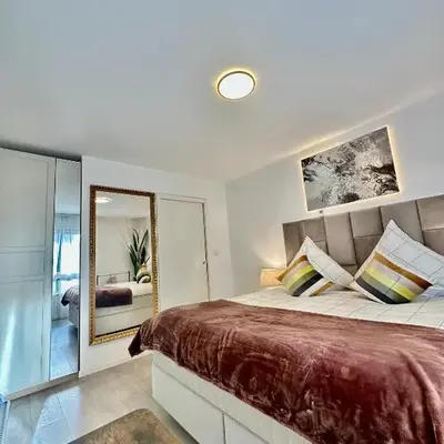 Holiday Suite City Center Airport Swiss Border Shopping mall