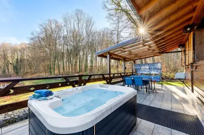 Plan de l'établissement Chalet Bellevue - Jacuzzi Privé
