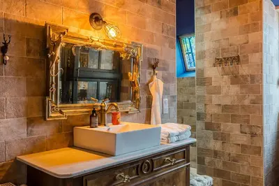 Salle de bains dans l'établissement Le Gite du Sorcier ! Appartement magique