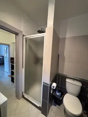 Salle de bains dans l'établissement Riquewihr