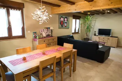 Télévision ou salle de divertissement dans l'établissement Maison A Colombage De 1602
