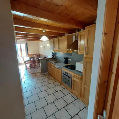 Cuisine ou kitchenette dans l'établissement Equi'val