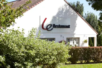 Jardin de l'établissement Campanile Montbéliard - Sochaux