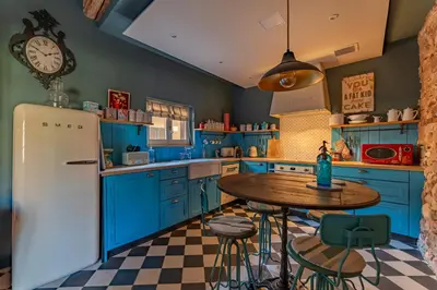 Cuisine ou kitchenette dans l'établissement Le B. VINTAGE
