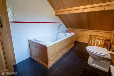 Salle de bains dans l'établissement LE QUARTZ DES HAUTES-VOSGES
