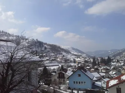 Vue générale sur la montagne ou vue sur la montagne depuis la maison de vacances