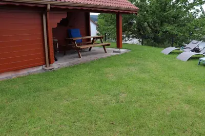 Jardin de l'établissement Chalet Des Rochires