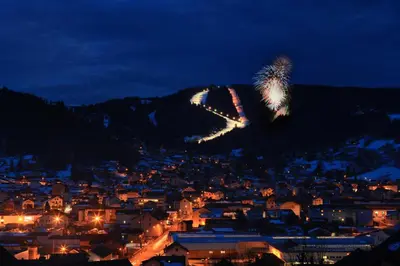 Vue générale sur la montagne ou vue sur la montagne depuis le chalet