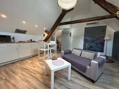 Coin salon dans l'établissement L'Ours de Colmar bis