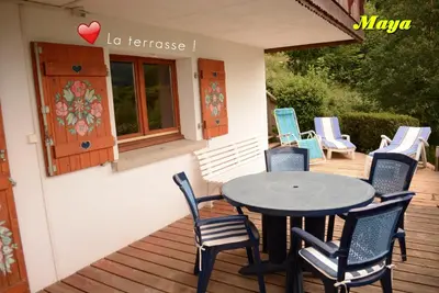 Balcon ou terrasse dans l'établissement Appartements 5 Personnes MAYA et LOUNA