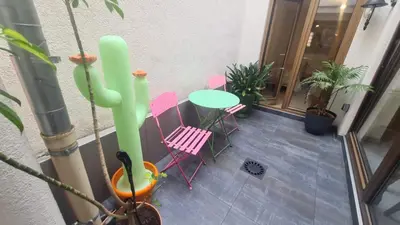 Jardin de l'établissement le bonheur est parfois cache dans l'inconnu