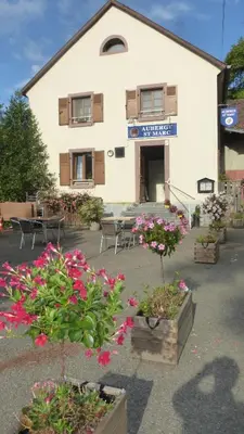 Jardin de l'établissement Roulottes Django et Bella