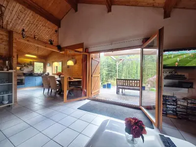Cuisine ou kitchenette dans l'établissement Chalet Notre Retraite