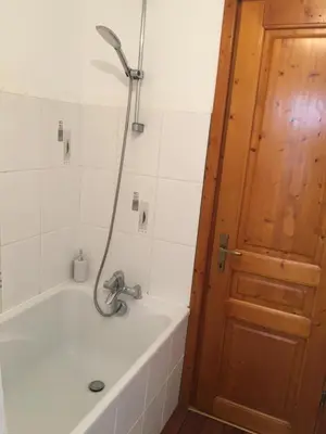 Salle de bains dans l'établissement gîtes au domaine Greiner