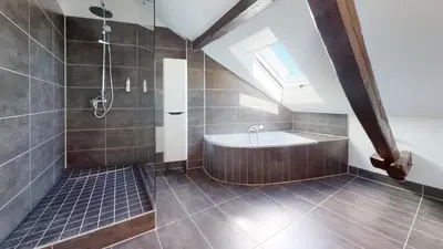 Salle de bains dans l'établissement Le Cocon Colmarien - Proche centre ville et gare - stationnement gratuit - 10 personnes