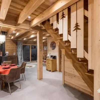 Chalet La Reine des Prés sauna piscine Gérardmer Le Domaine des Fleurs