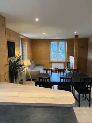 Coin salon dans l'établissement Chez Léa et Lolo - Le Nordique