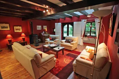 Coin salon dans l'établissement La Haute Grange Gîtes de Charme en Alsace