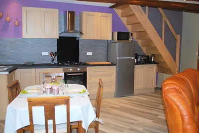 Cuisine ou kitchenette dans l'établissement maison d en haut