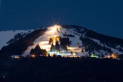 Vue générale sur la montagne ou vue sur la montagne depuis l'hôtel