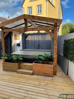 Plan de l'établissement Maison centre ville Colmar Jacuzzi Jardin et climatisation