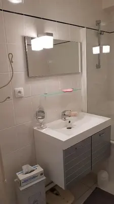 Salle de bains dans l'établissement F2 SUR LES HAUTEURS DE GERARDMER