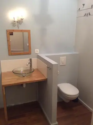 Salle de bains dans l'établissement Gîte Le Faucon Pèlerin