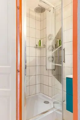 Salle de bains dans l'établissement Le cigogneau-studio alcôve au calme