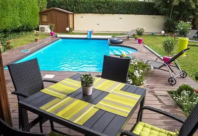 Piscine de l'établissement Les abysses ou située à proximité