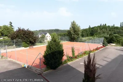 Tennis ou squash au sein de l'appartement ou à proximité