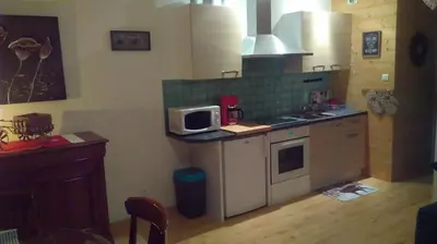 Cuisine ou kitchenette dans l'établissement les fermes du lacs