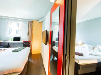 Un ou plusieurs lits dans un hébergement de l'établissement ibis Mulhouse Ile Napoleon