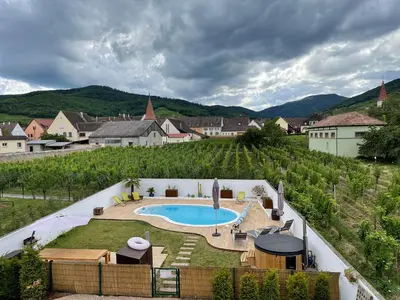 Vue générale sur la montagne ou vue sur la montagne depuis la maison d'hôtes