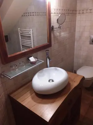 Salle de bains dans l'établissement Ferme du Mouton Noir
