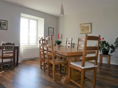 Coin salon dans l'établissement Les gîtes de la Tour, appartement 
