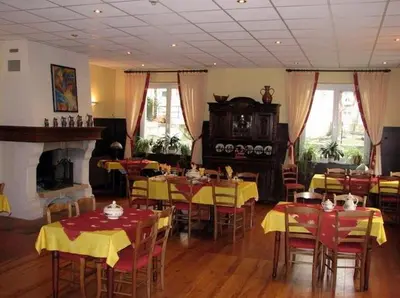 Restaurant ou autre lieu de restauration dans l'établissement Le Soleil