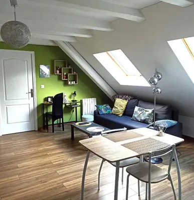 Coin salon dans l'établissement Joli gîte F2 indépendant avec jardin privé