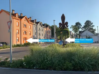 Piscine de l'établissement MyHome Basel 3A44 ou située à proximité
