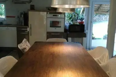 Cuisine ou kitchenette dans l'établissement Chambre dans ancienne Ferme rénovée