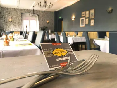 Restaurant ou autre lieu de restauration dans l'établissement logis hôtel restaurant Le rendez-vous des Copains
