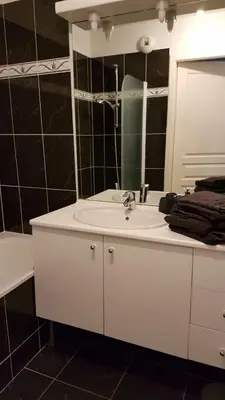 Salle de bains dans l'établissement Chez Damien