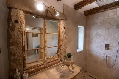 Salle de bains dans l'établissement Chalet Le Lodge