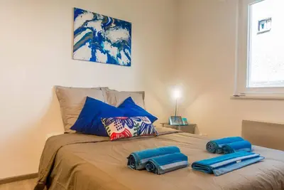 Un ou plusieurs lits dans un hébergement de l'établissement Travel Homes - The Bluefel, 2m walk Little Venice