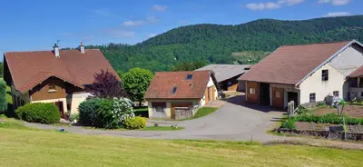 Vue générale sur la montagne ou vue sur la montagne depuis la maison de vacances